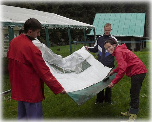 Bourání party stanu 1